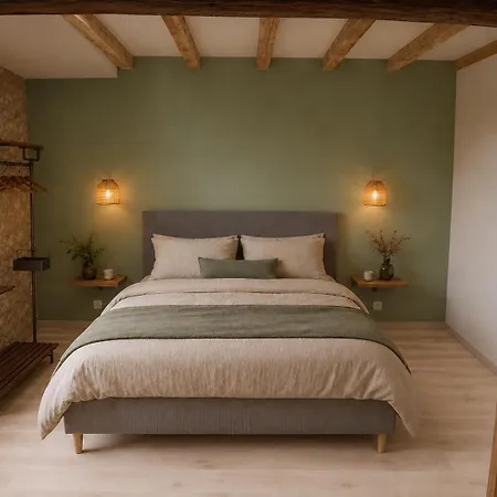 Le Pigeonnier Du Manoir بيت للعطل *